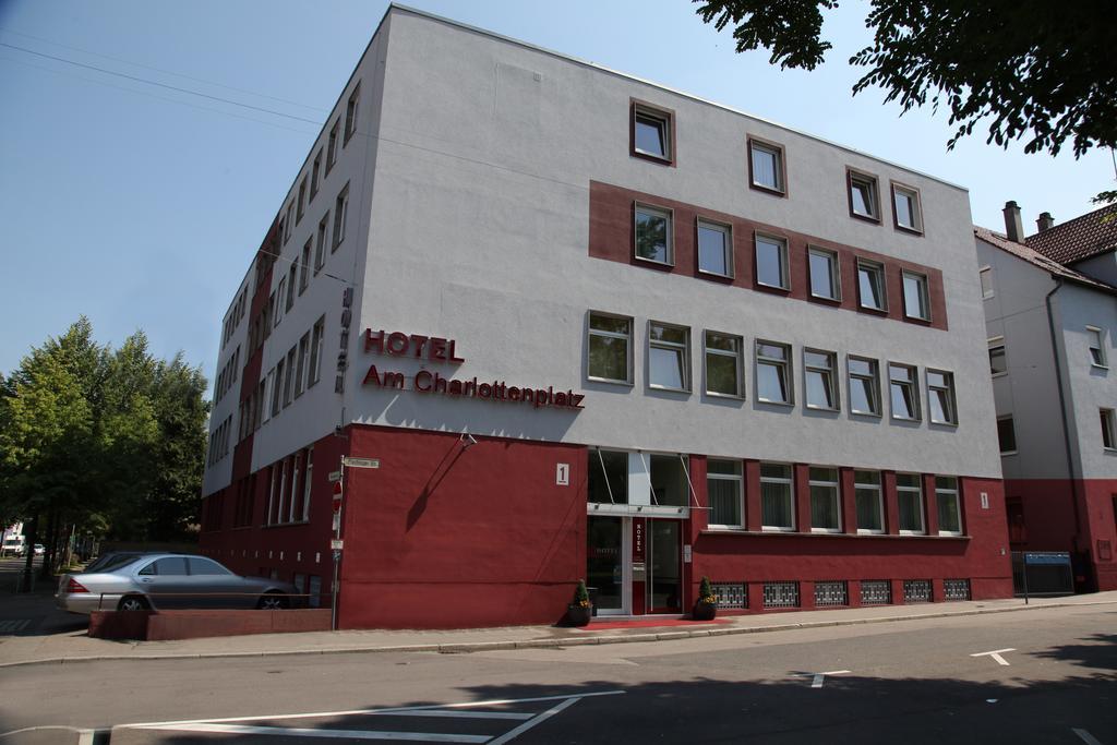 Hotel Am Charlottenplatz Esslingen am Neckar Exterior photo